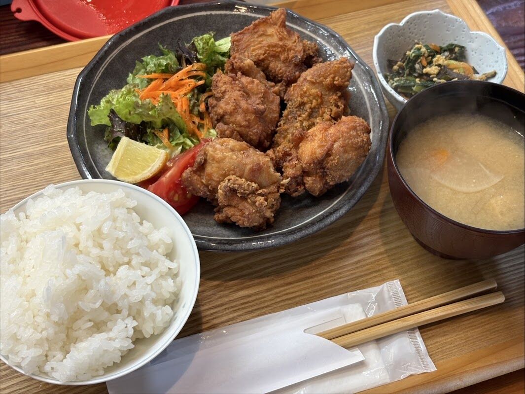 1:麹から揚げランチ<span style="display: inline-block;"> から揚げ3個or5個</span><br>＊日替わり小鉢/味噌汁付